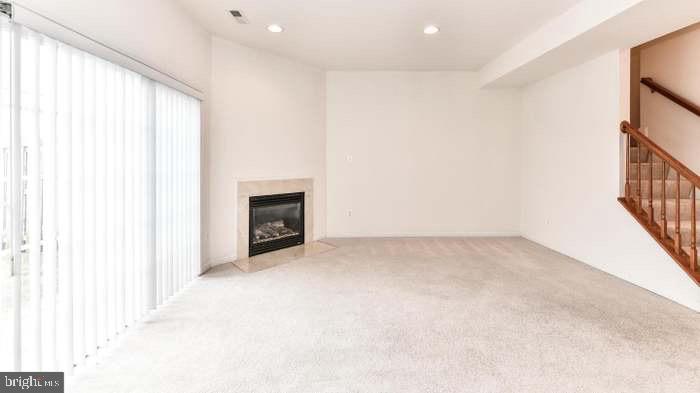 21759 LADYSLIPPER SQUARE