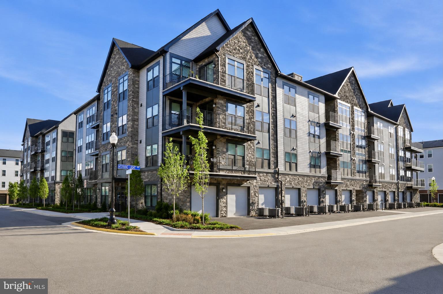 23651 HAVELOCK WALK TERRACE 304