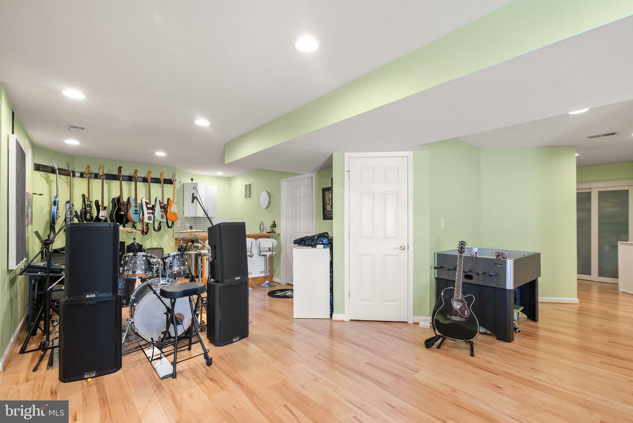612 GREYSANDS LANE