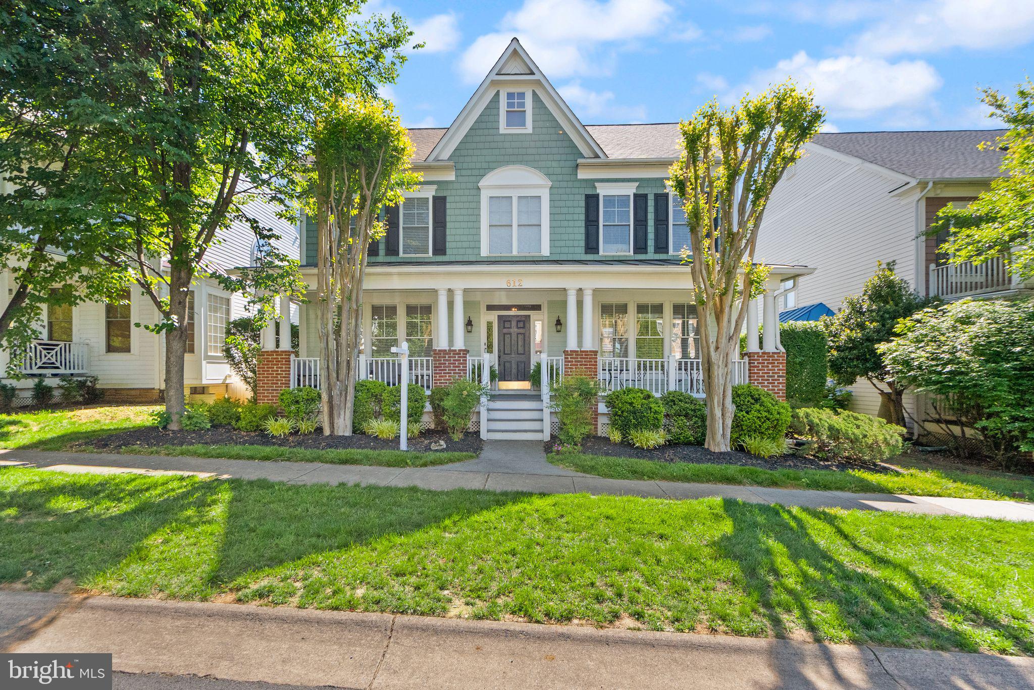 612 GREYSANDS LANE