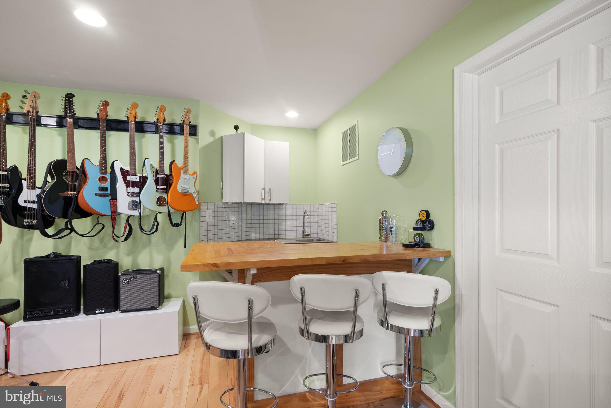 612 GREYSANDS LANE