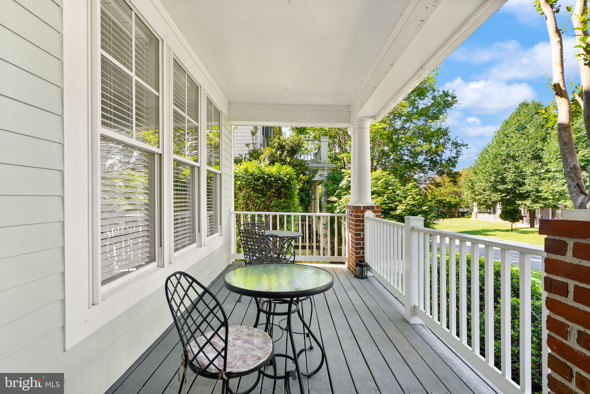 612 GREYSANDS LANE