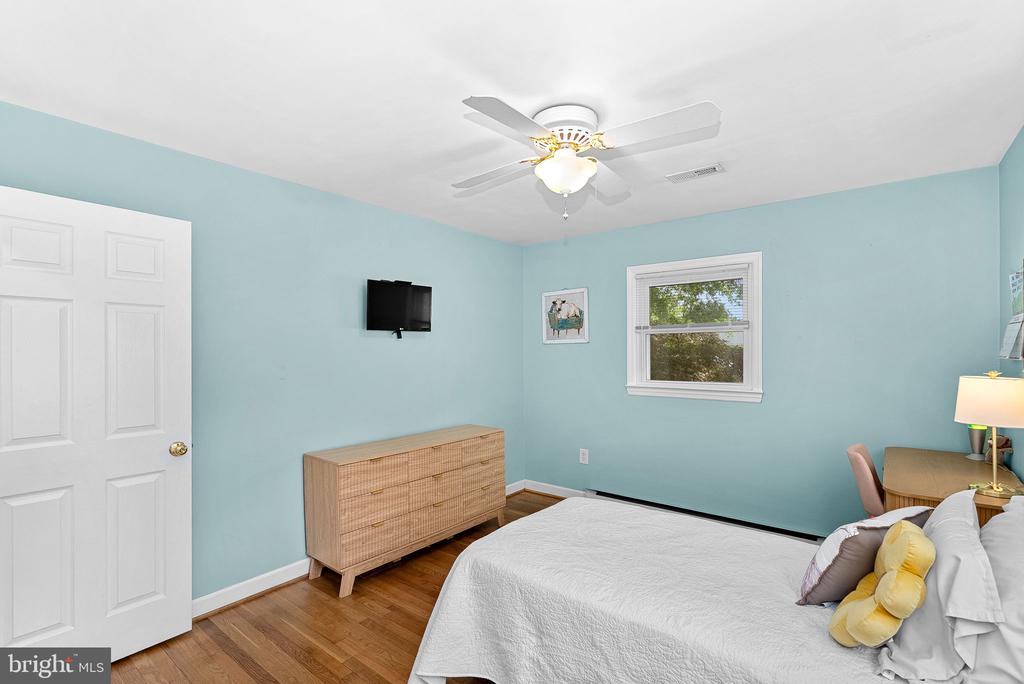 10 HAMILTON TERRACE DRIVE