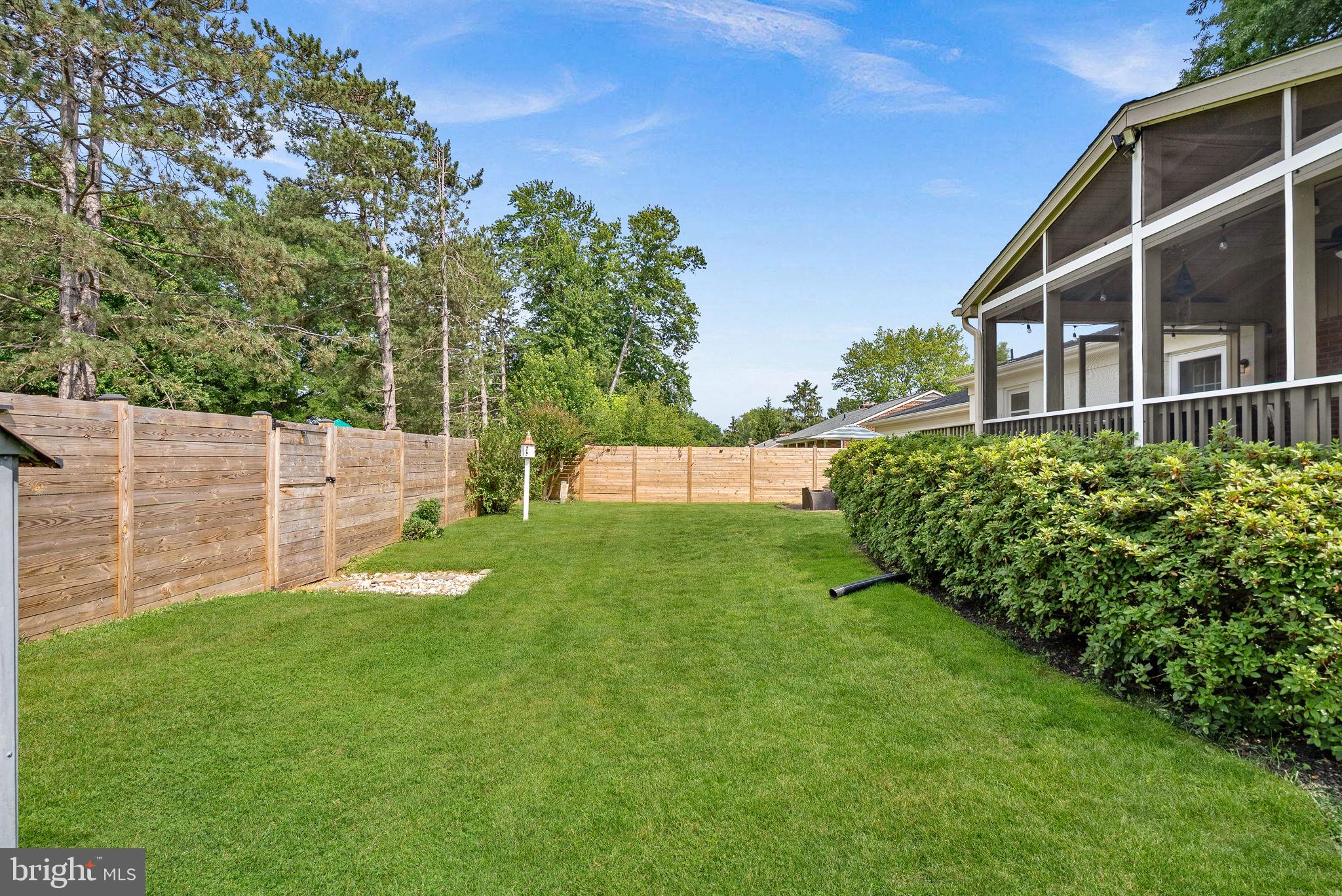 10 HAMILTON TERRACE DRIVE