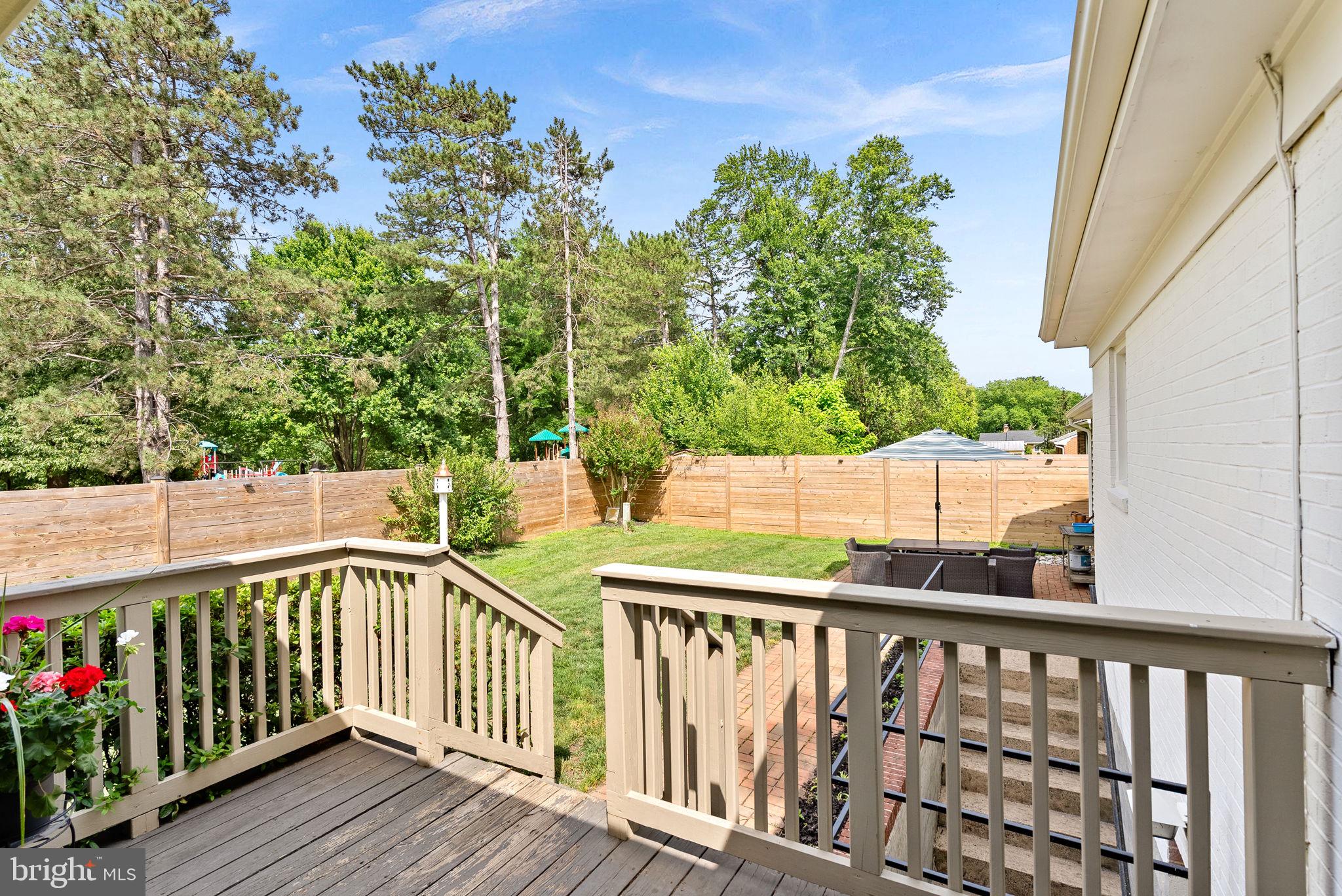 10 HAMILTON TERRACE DRIVE
