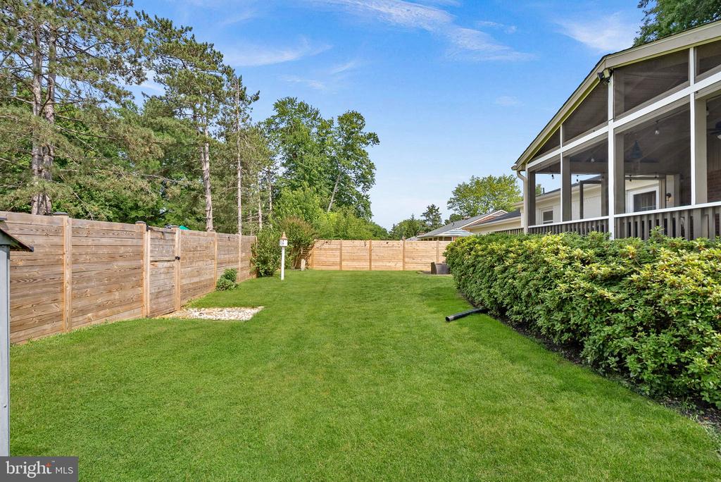 10 HAMILTON TERRACE DRIVE