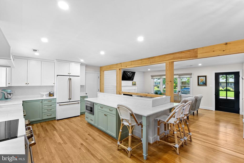 10 HAMILTON TERRACE DRIVE