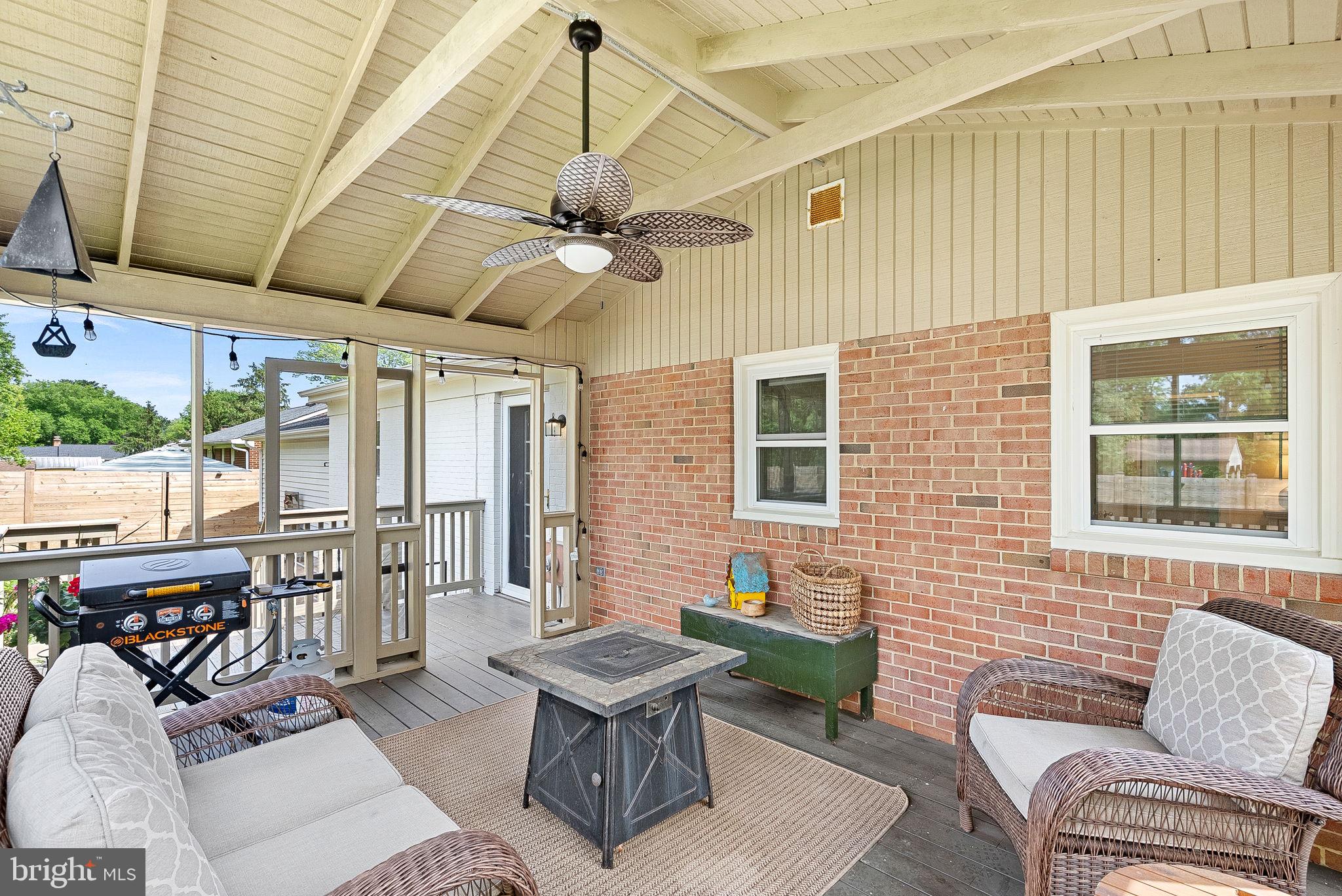 10 HAMILTON TERRACE DRIVE