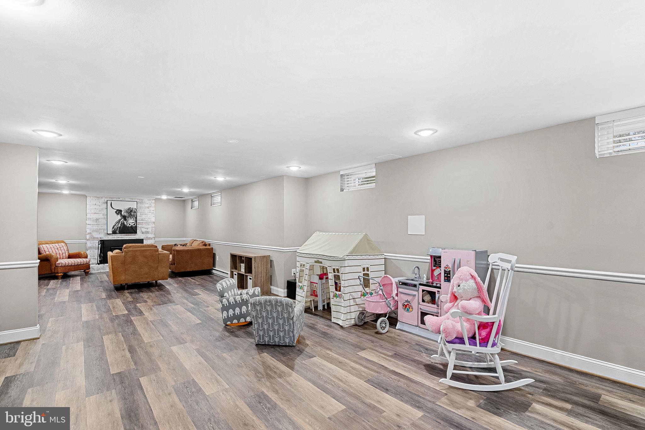 10 HAMILTON TERRACE DRIVE