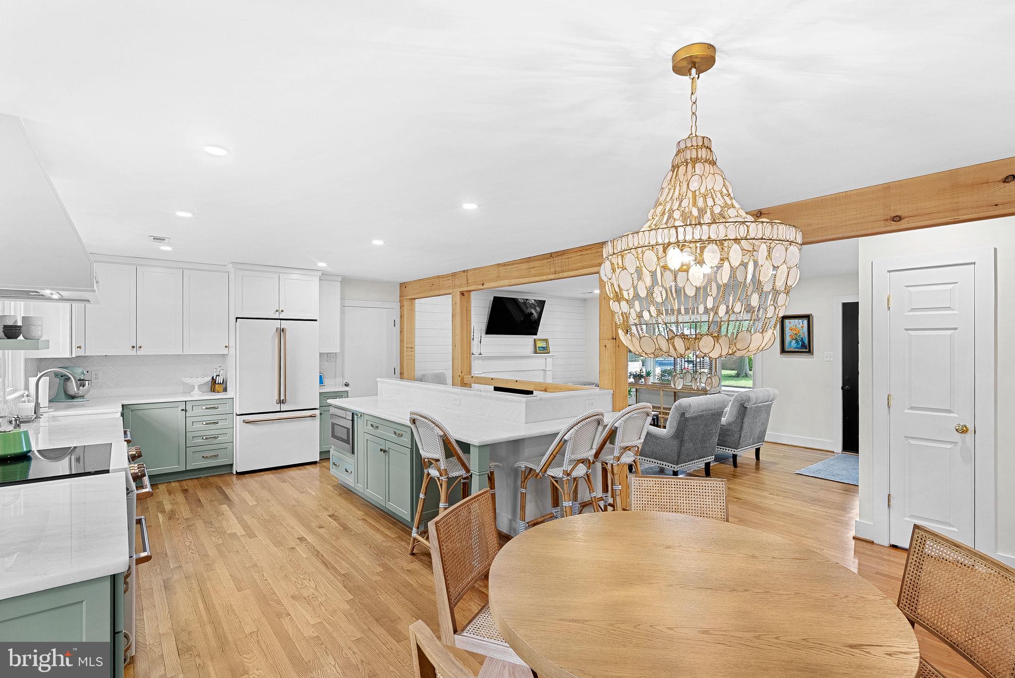 10 HAMILTON TERRACE DRIVE