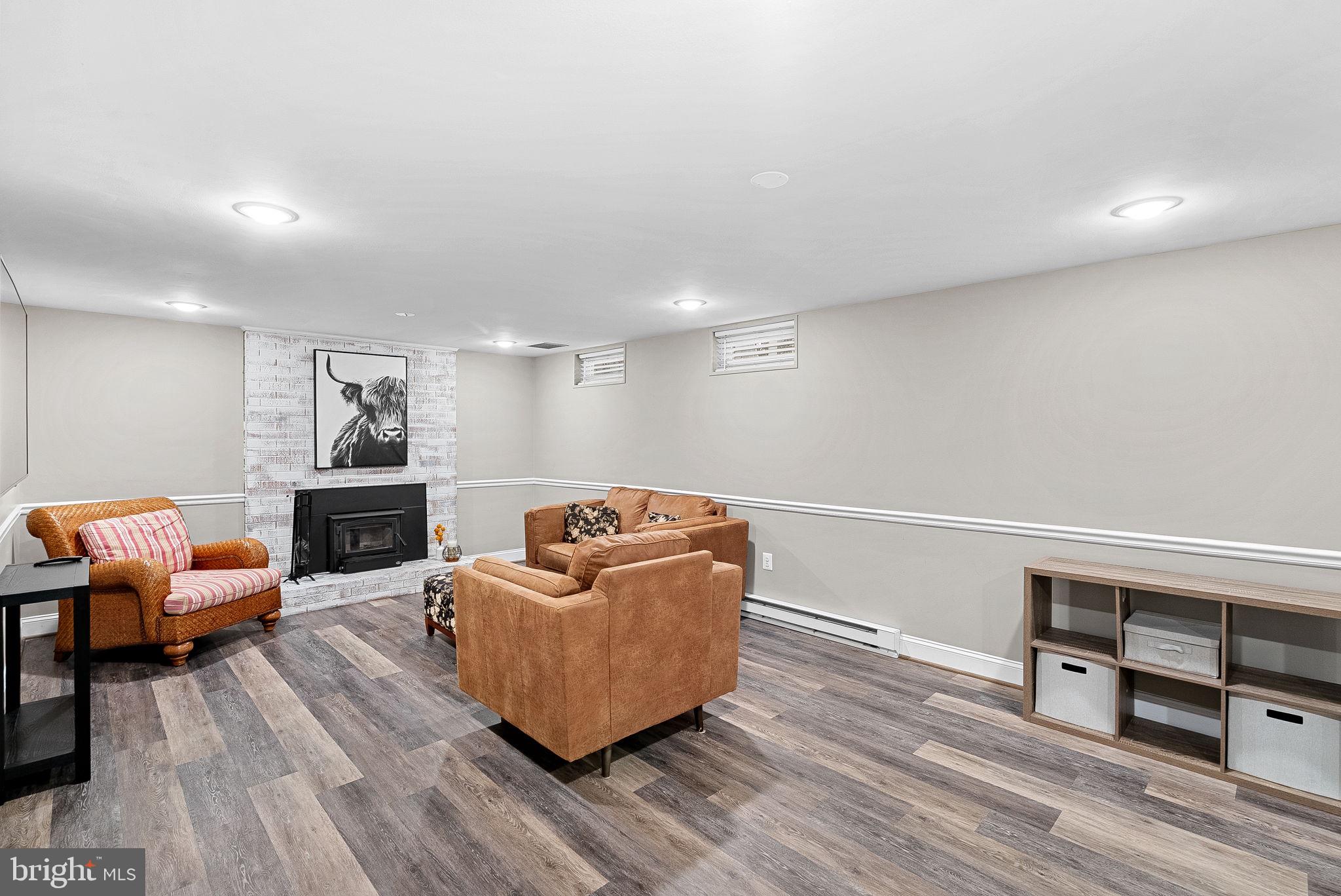 10 HAMILTON TERRACE DRIVE