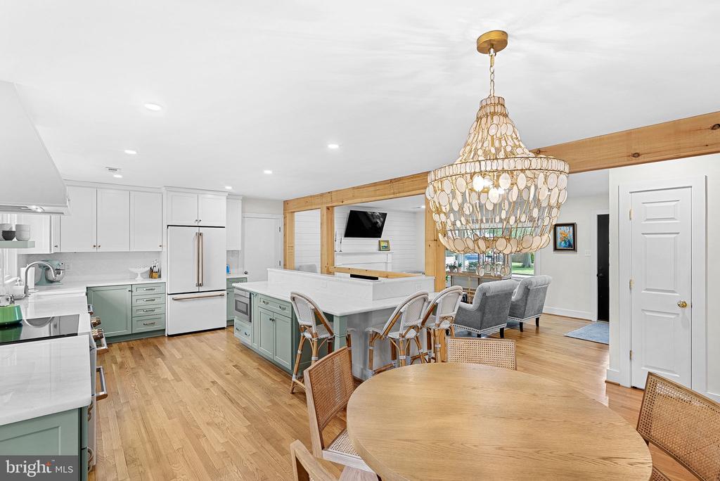 10 HAMILTON TERRACE DRIVE