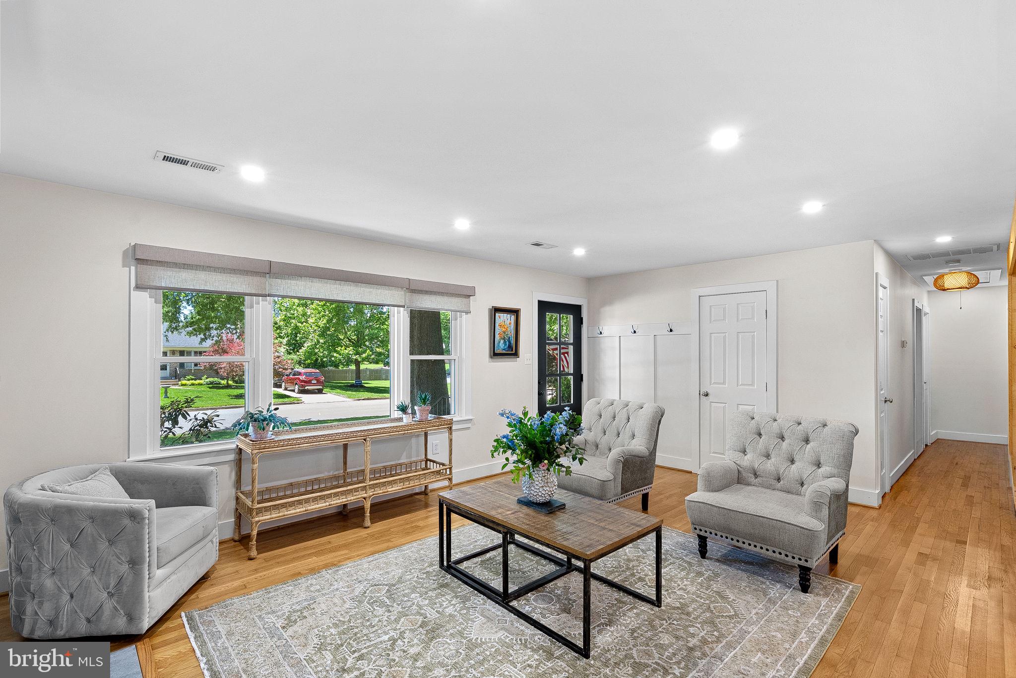 10 HAMILTON TERRACE DRIVE