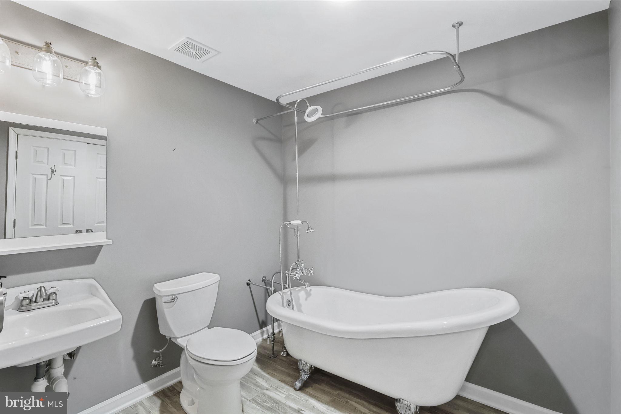 17303 BIGHORN COURT