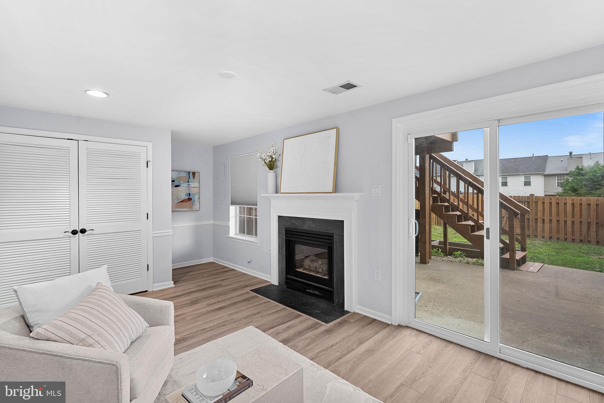 612 TAMMY TERRACE SE