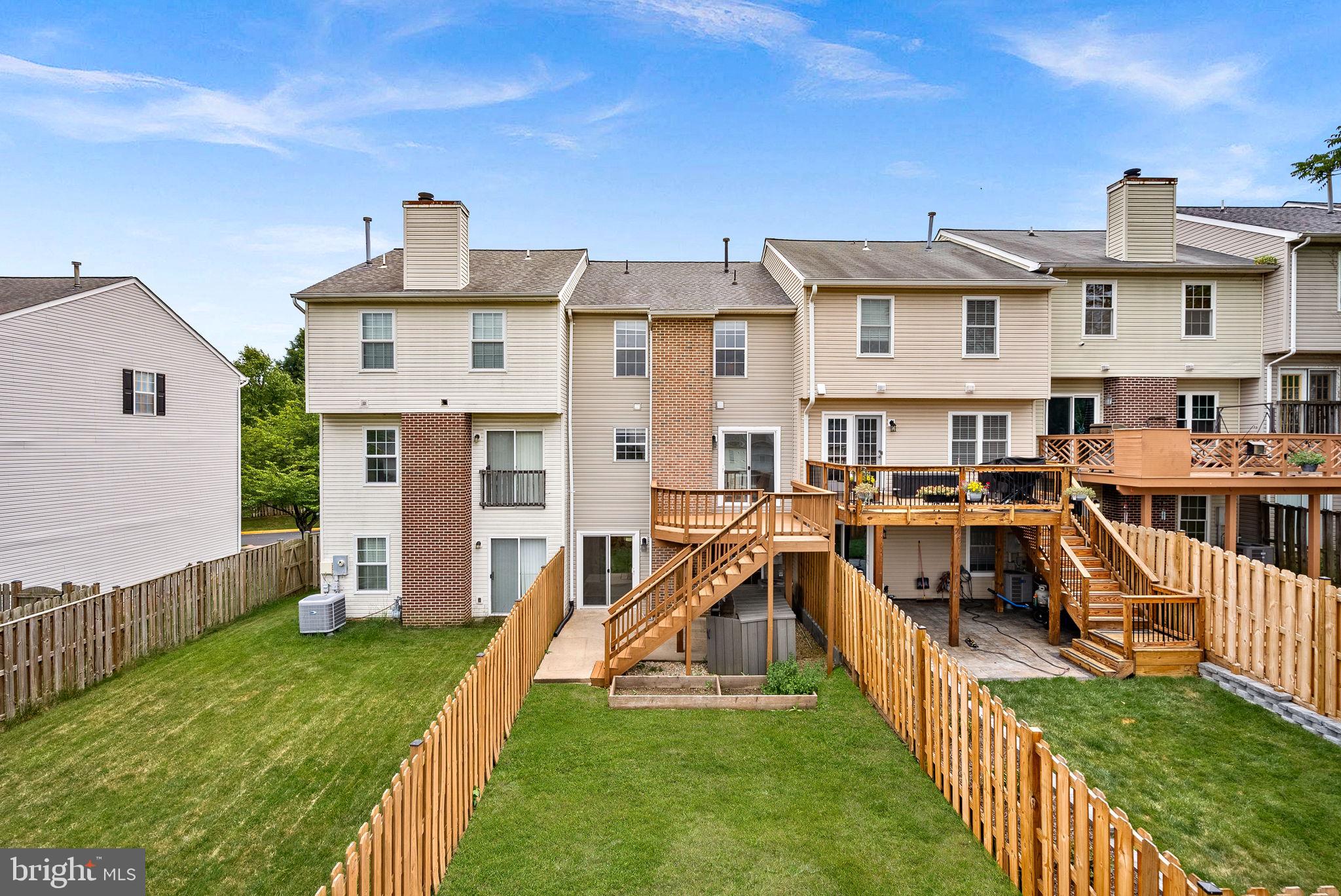 612 TAMMY TERRACE SE