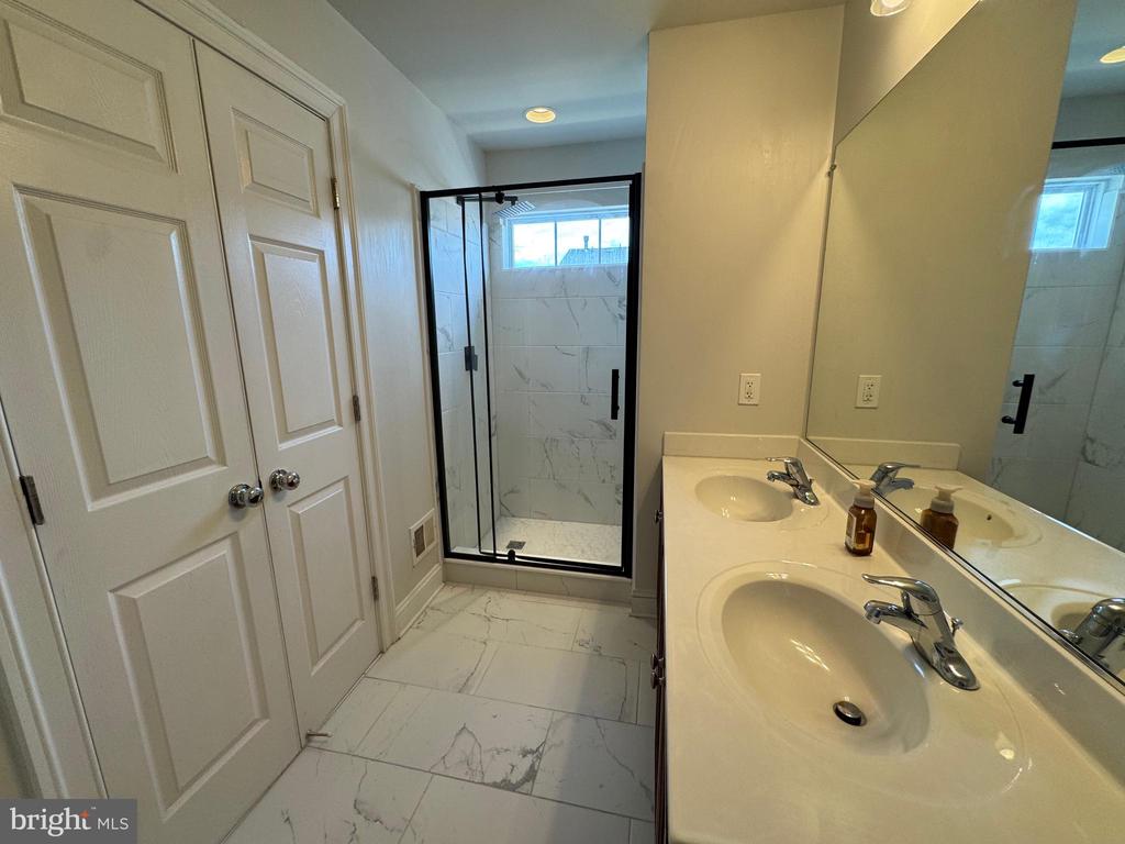20625 LISTER TERRACE