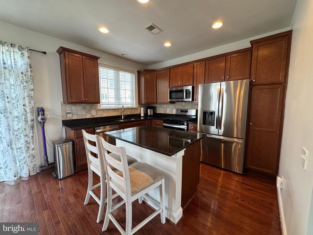 20625 LISTER TERRACE