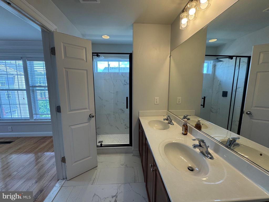 20625 LISTER TERRACE