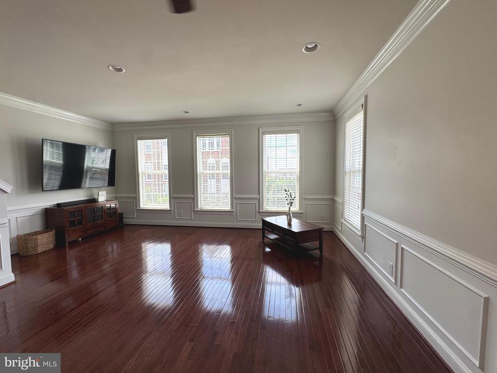 20625 LISTER TERRACE