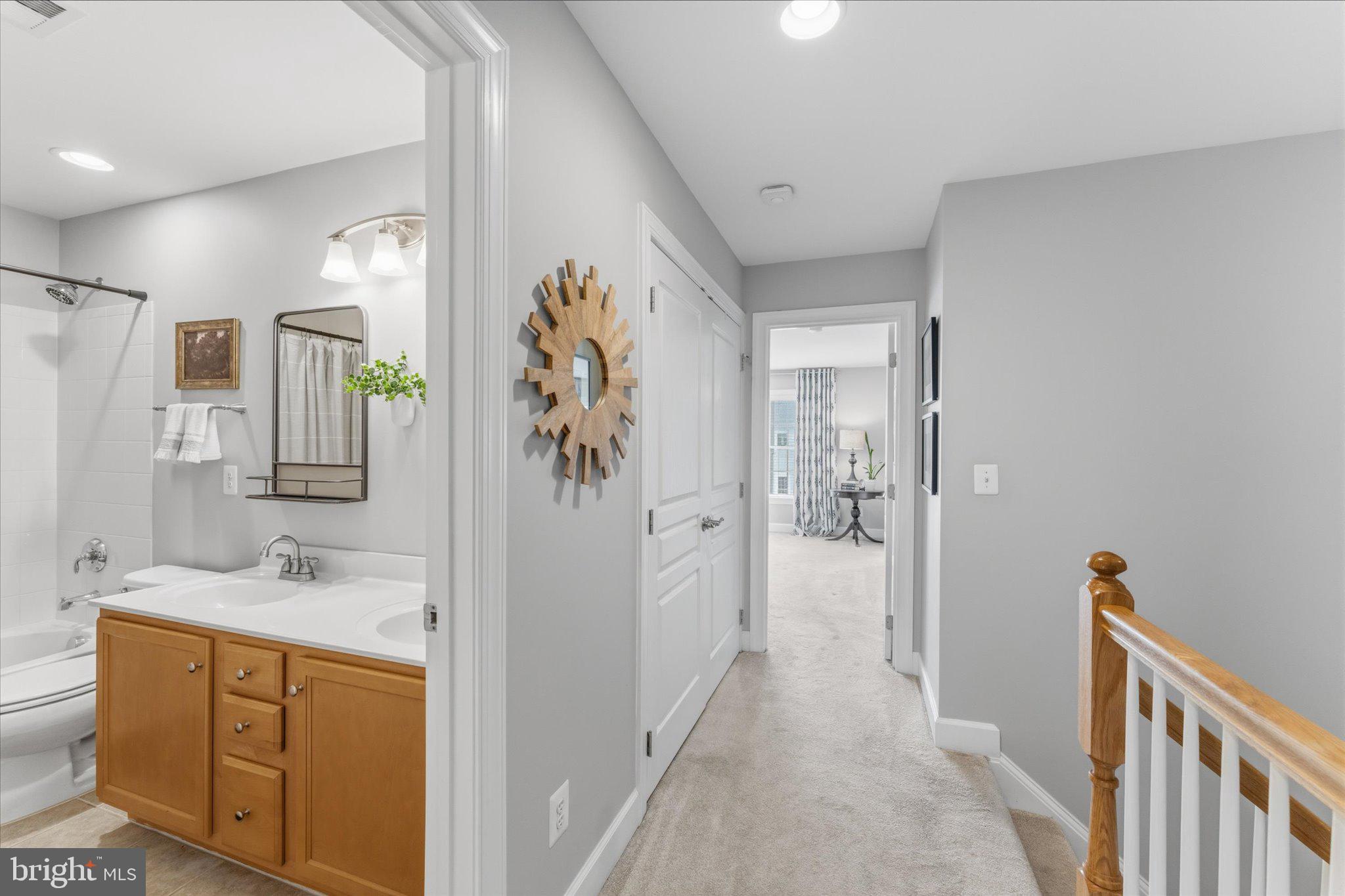 41060 DORATI SQUARE
