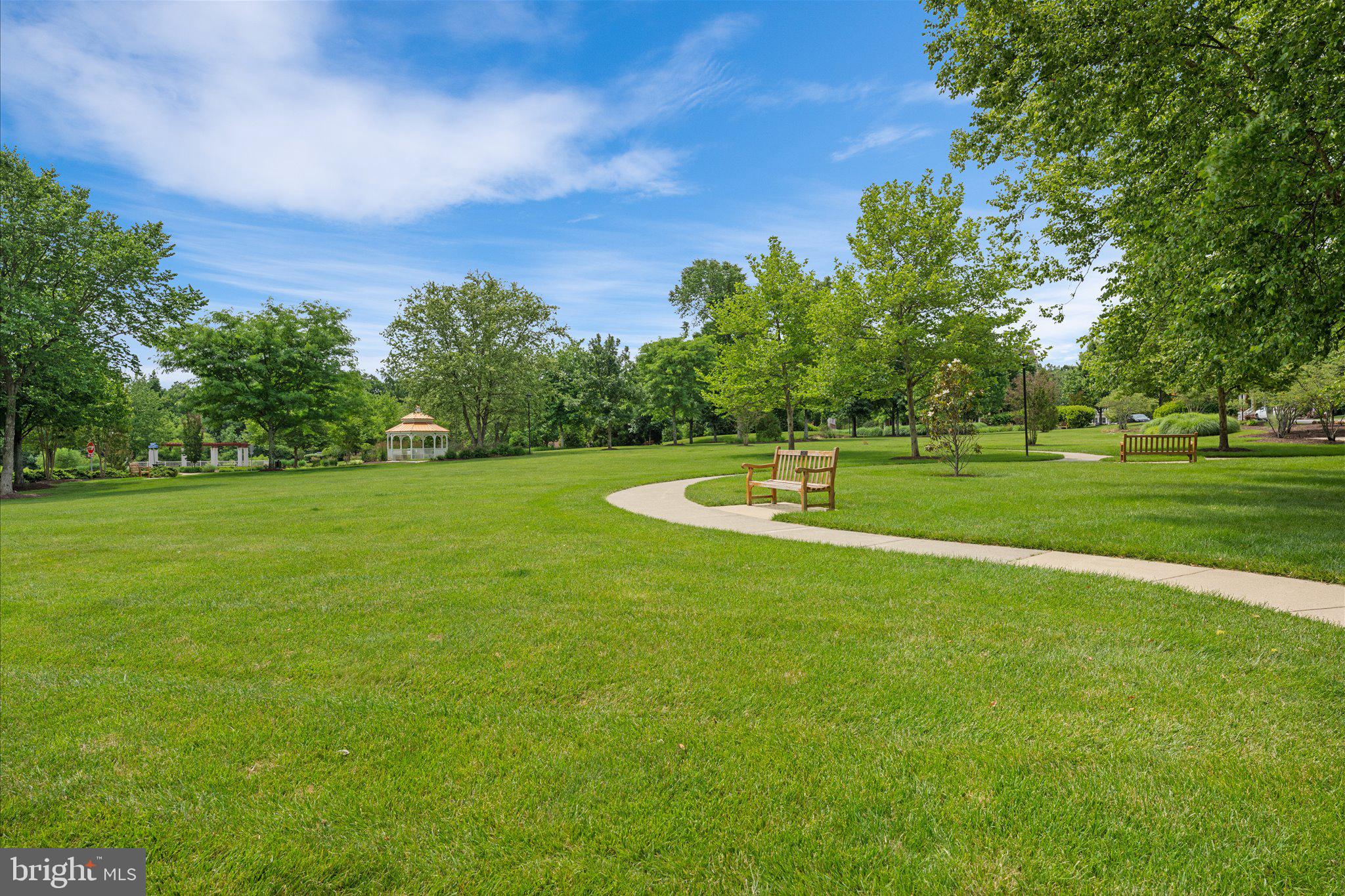 41060 DORATI SQUARE