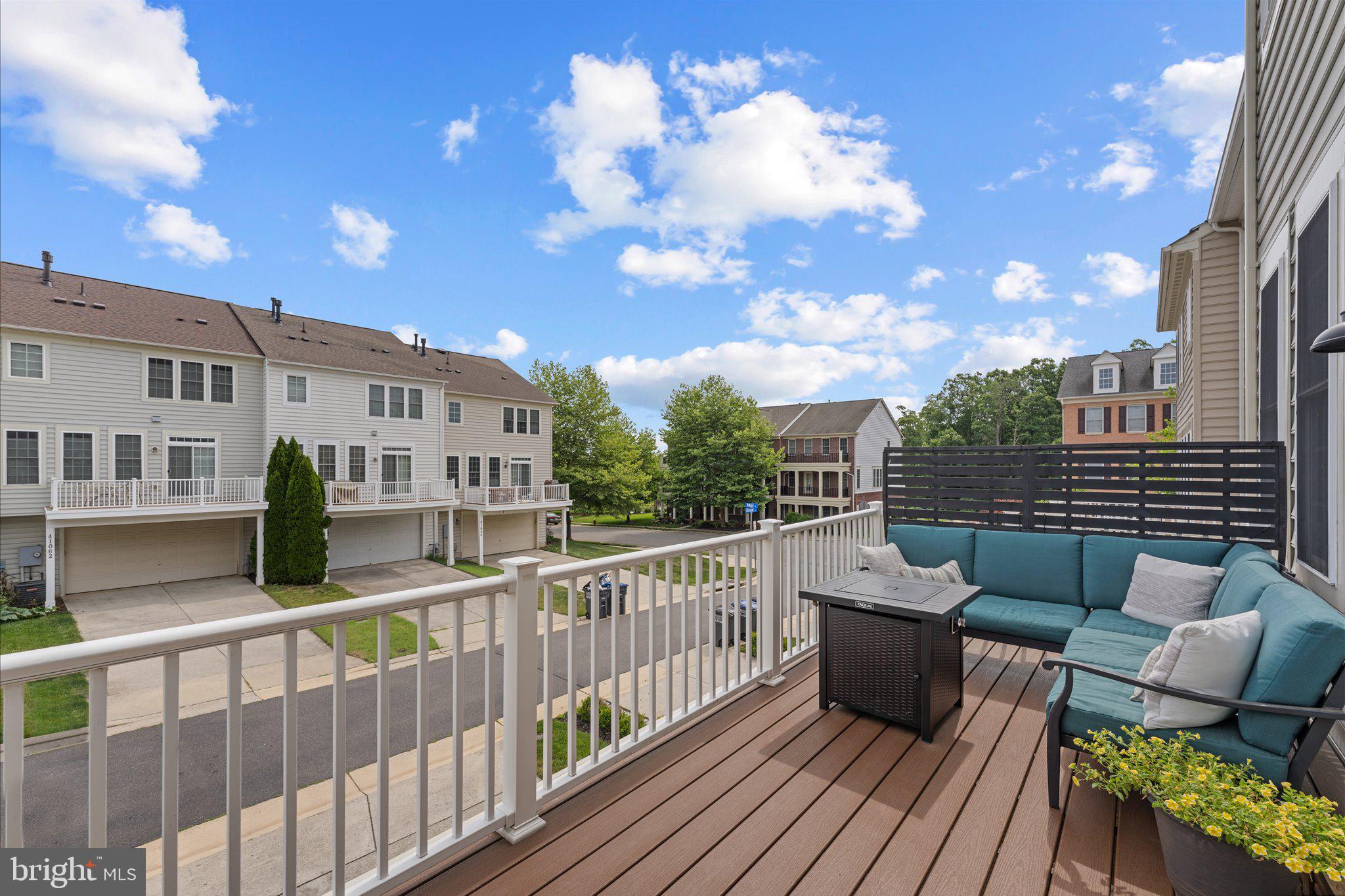 41060 DORATI SQUARE