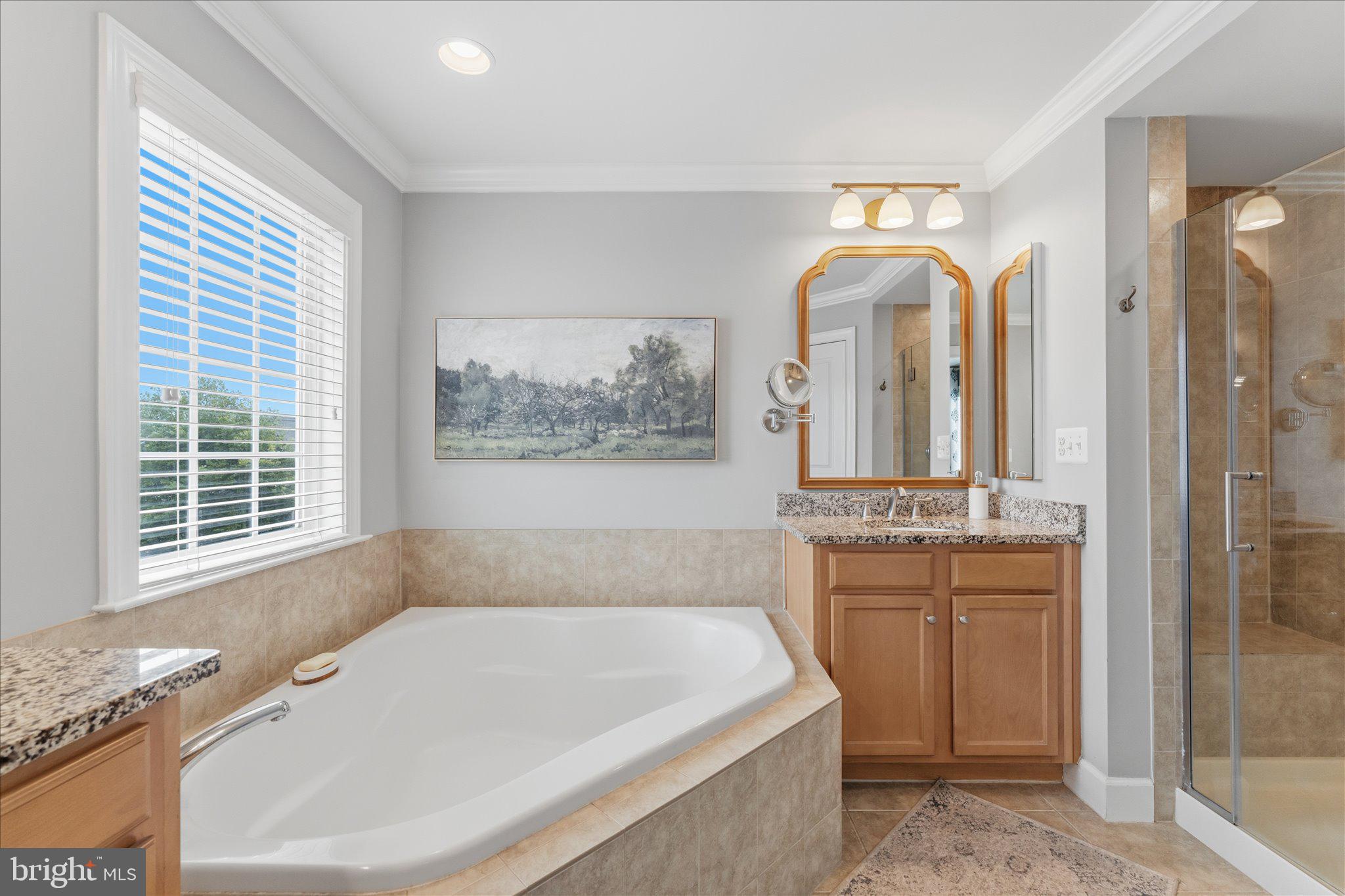 41060 DORATI SQUARE