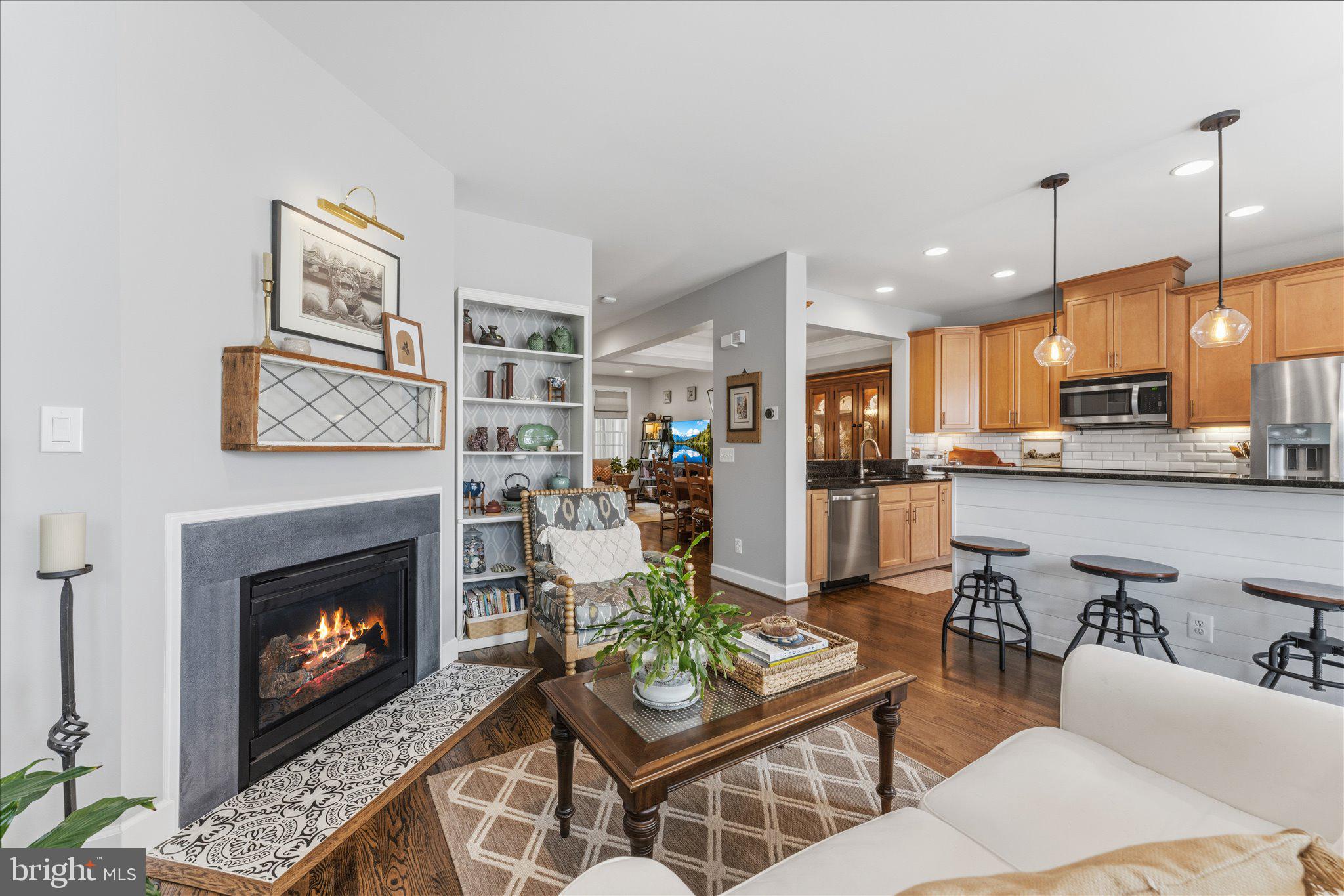 41060 DORATI SQUARE