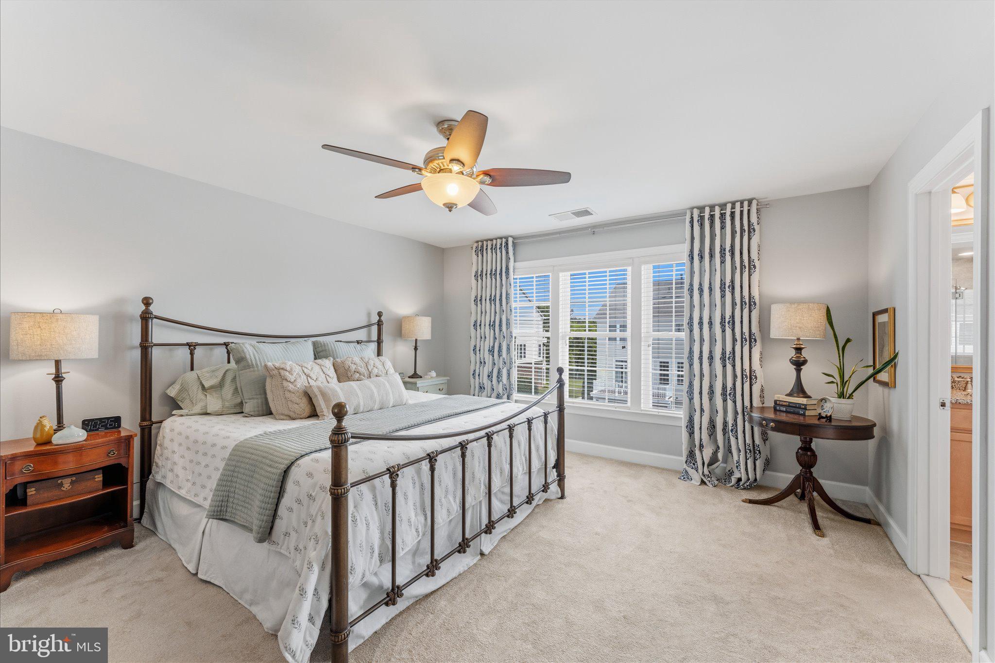 41060 DORATI SQUARE