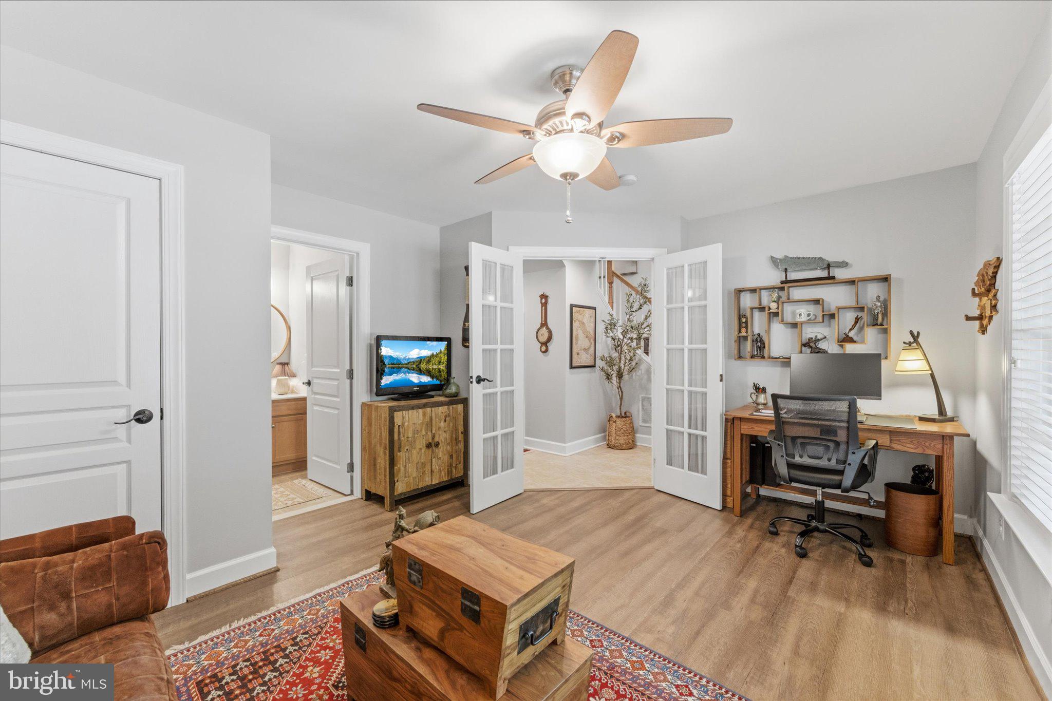 41060 DORATI SQUARE