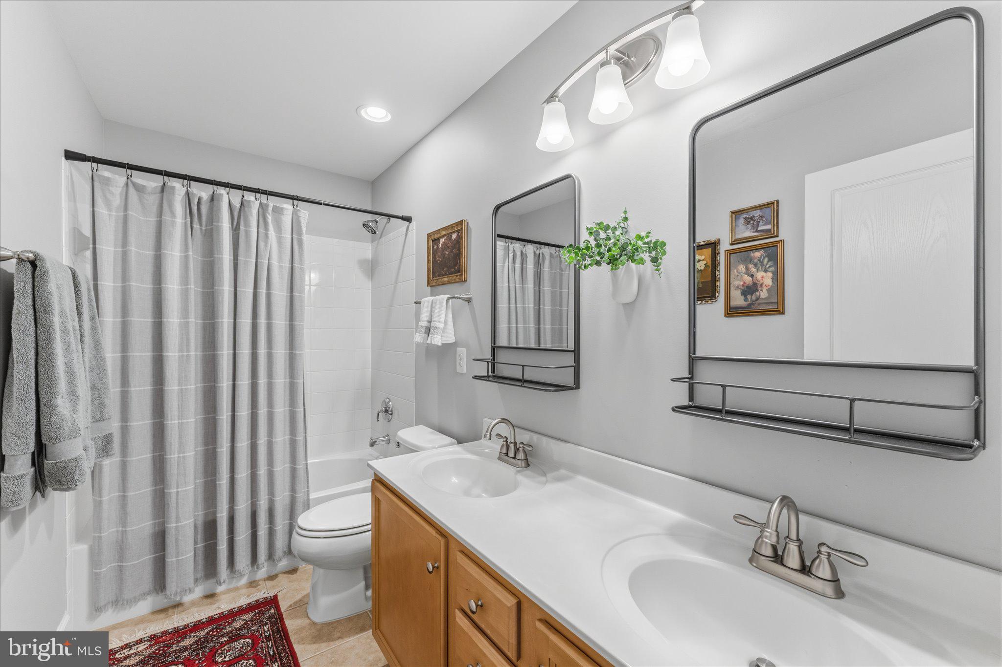 41060 DORATI SQUARE