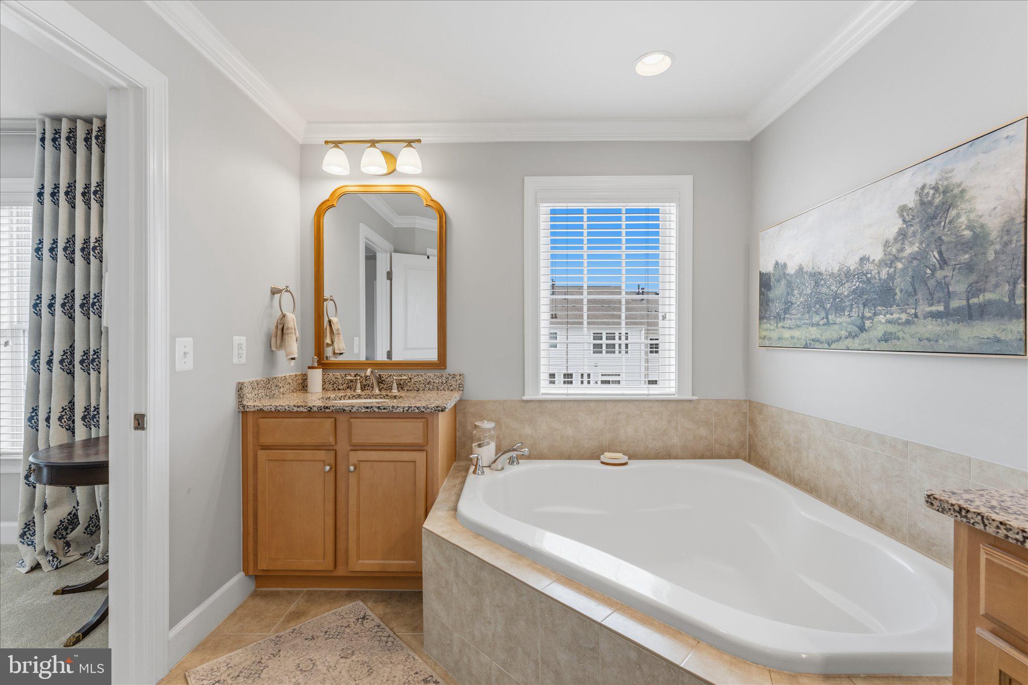 41060 DORATI SQUARE