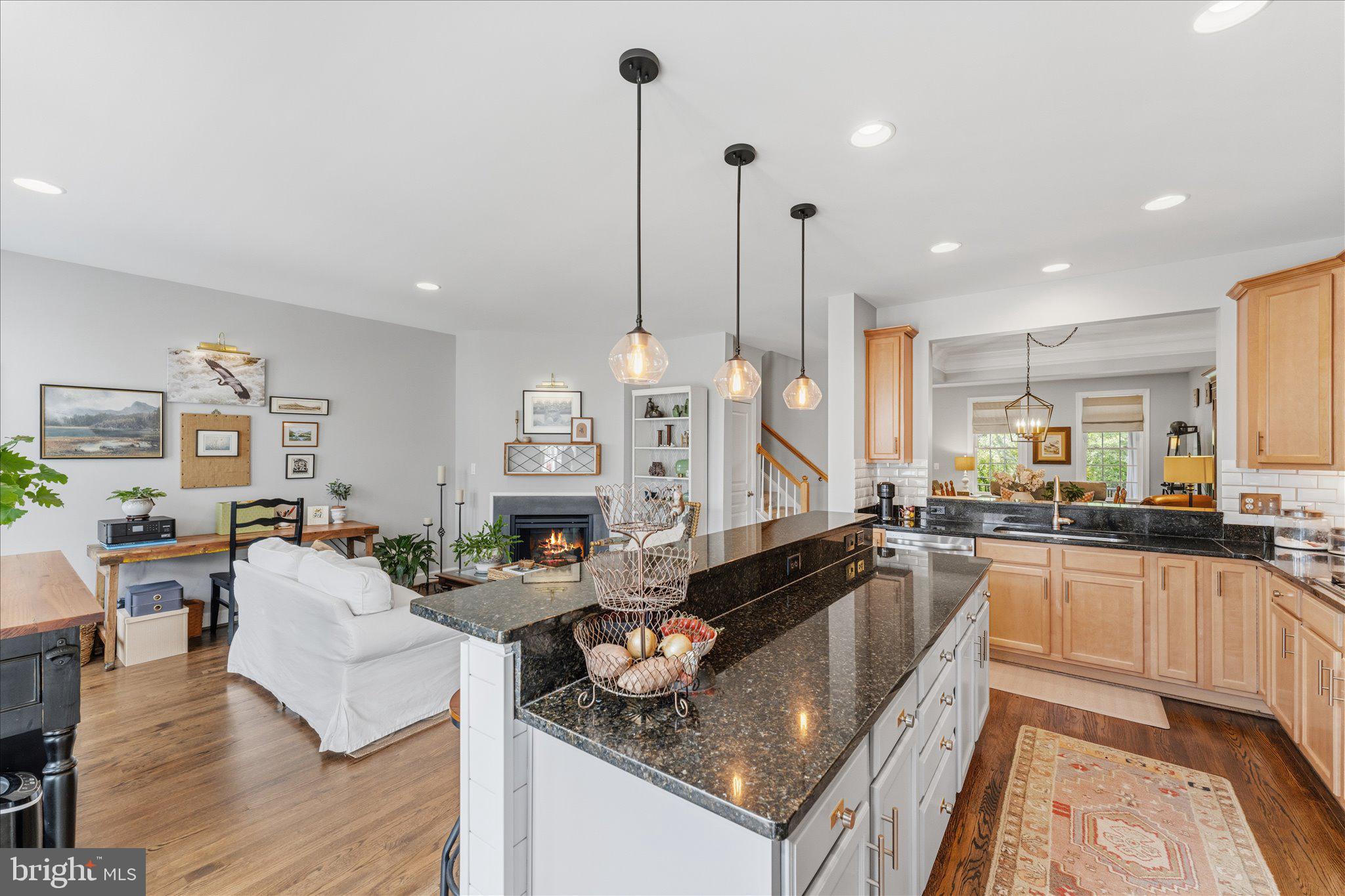 41060 DORATI SQUARE