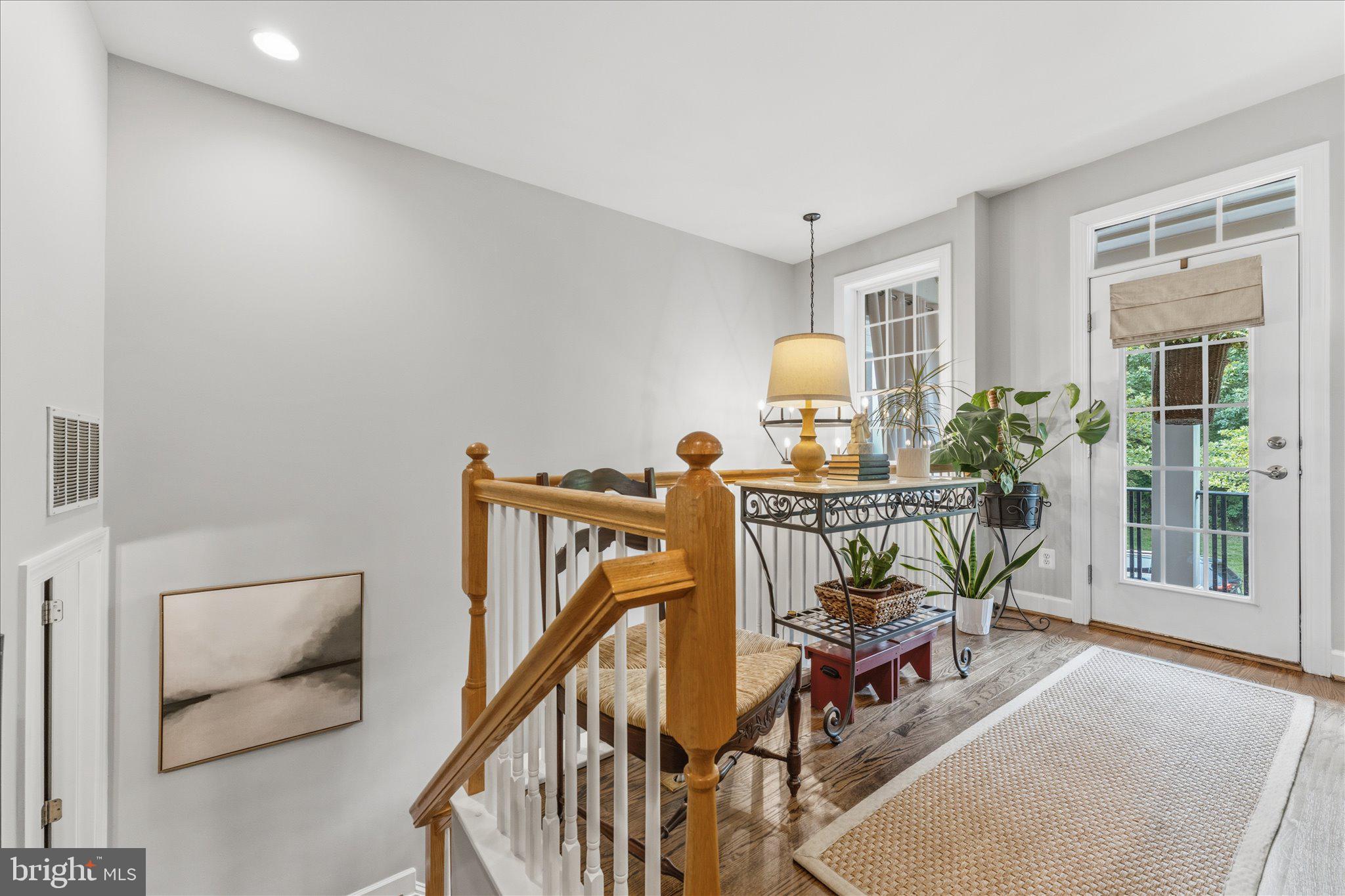 41060 DORATI SQUARE