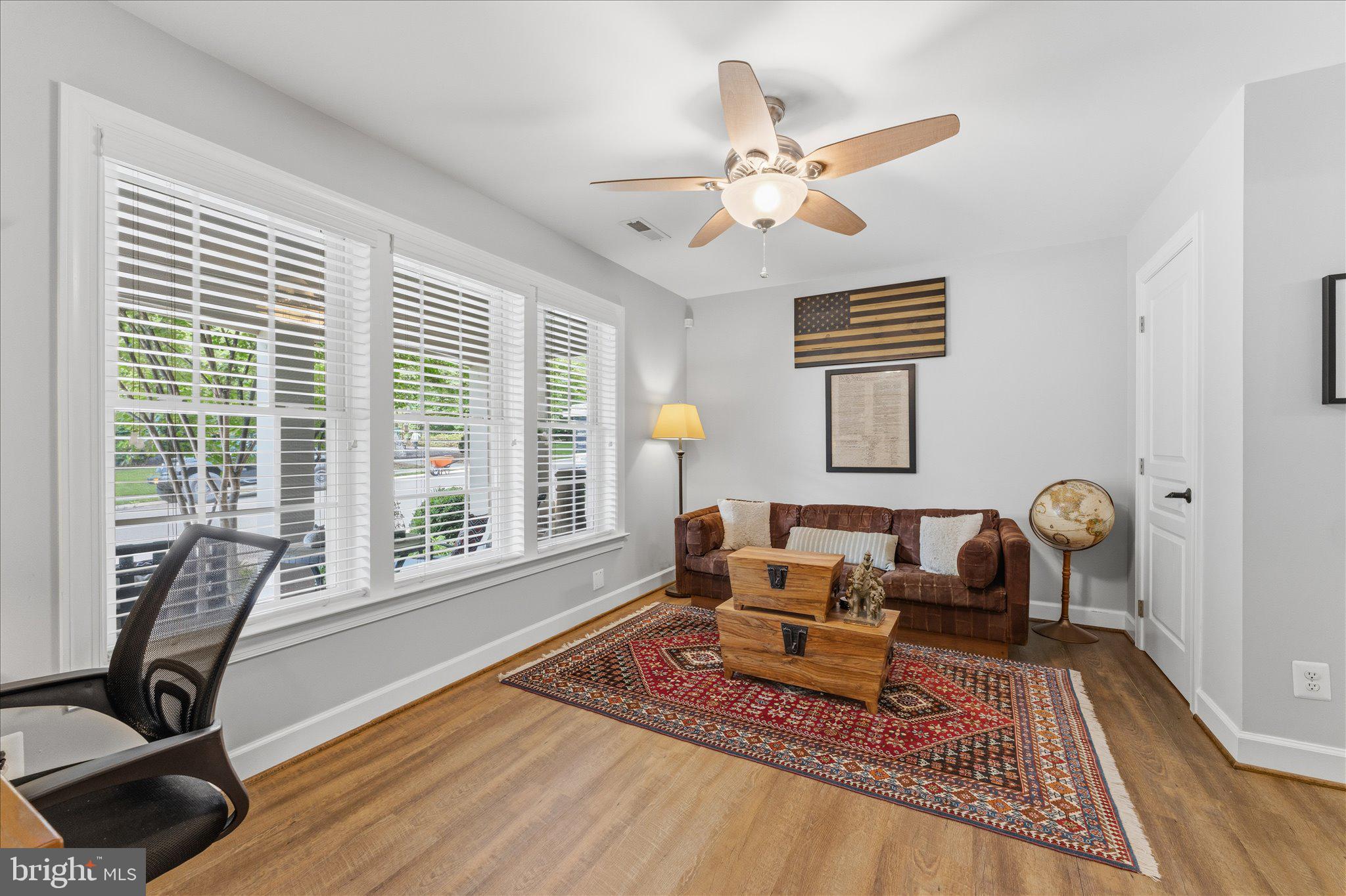 41060 DORATI SQUARE