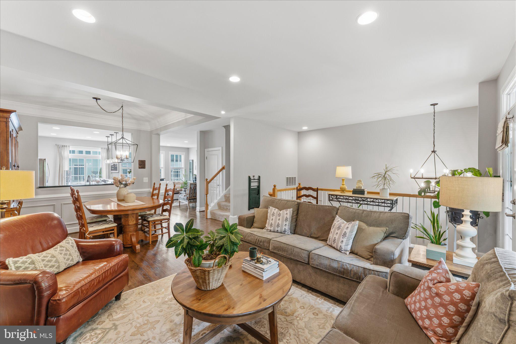 41060 DORATI SQUARE