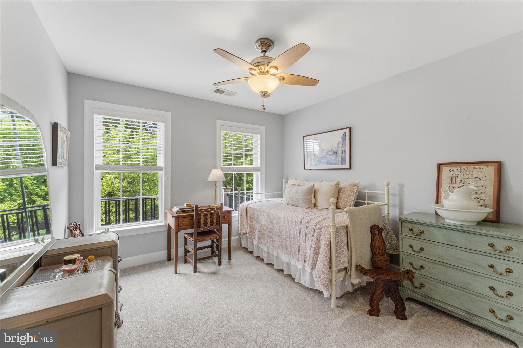41060 DORATI SQUARE