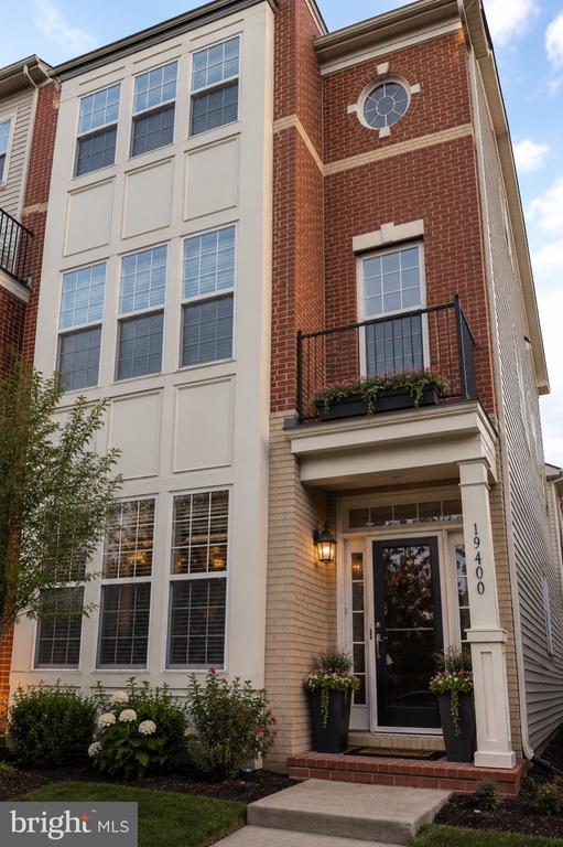 19400 FRONT STREET