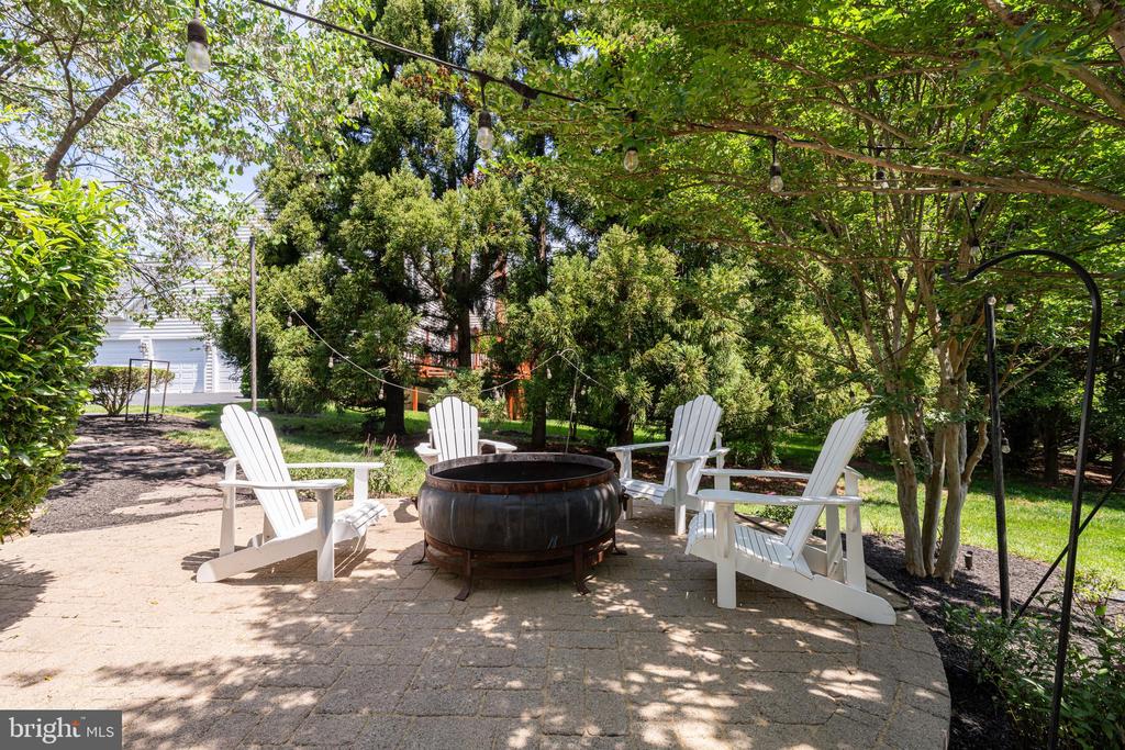24165 SPRING MEADOW CIRCLE