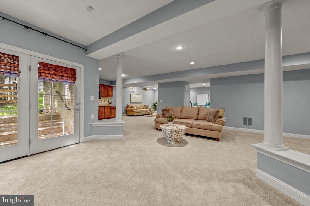 24165 SPRING MEADOW CIRCLE