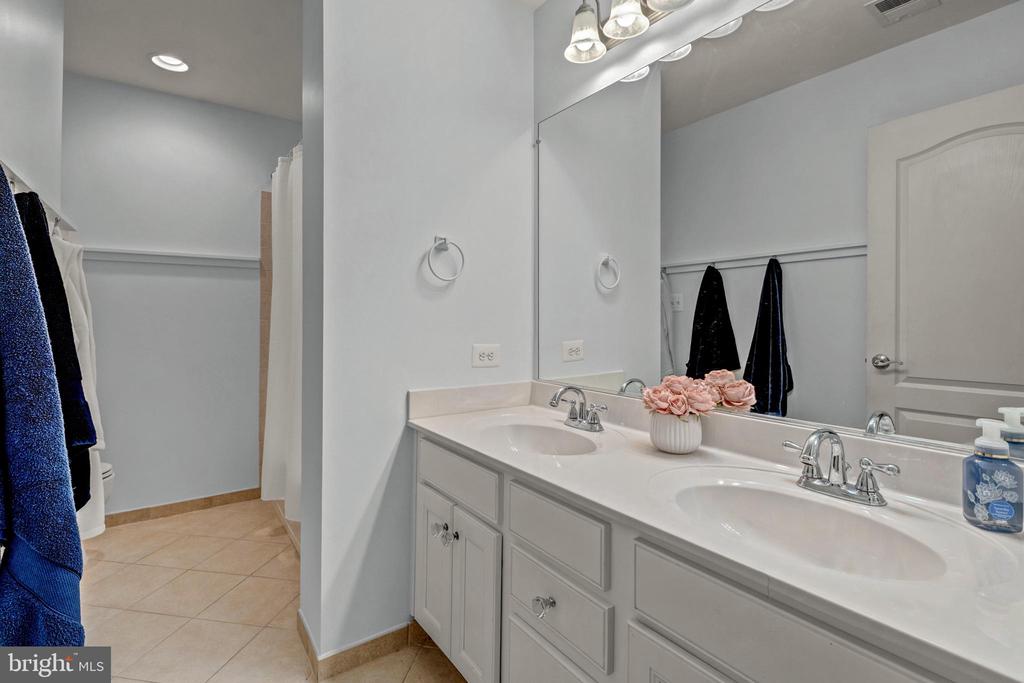 24165 SPRING MEADOW CIRCLE
