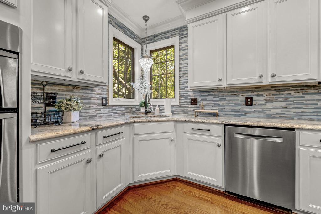 24165 SPRING MEADOW CIRCLE