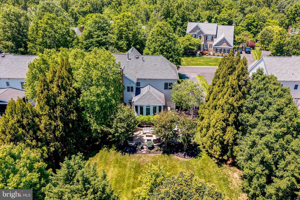 24165 SPRING MEADOW CIRCLE
