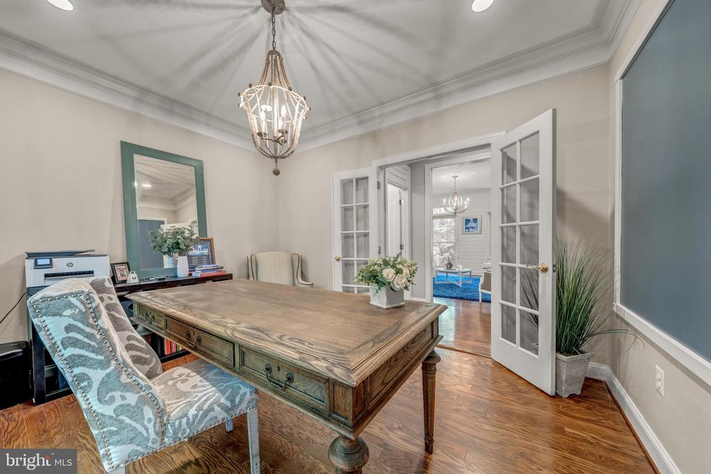 24165 SPRING MEADOW CIRCLE