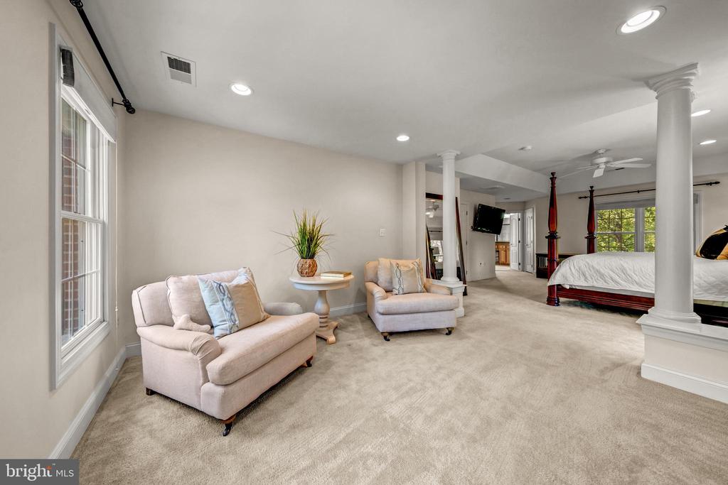 24165 SPRING MEADOW CIRCLE