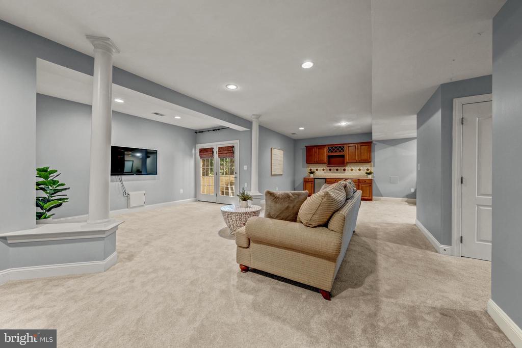 24165 SPRING MEADOW CIRCLE