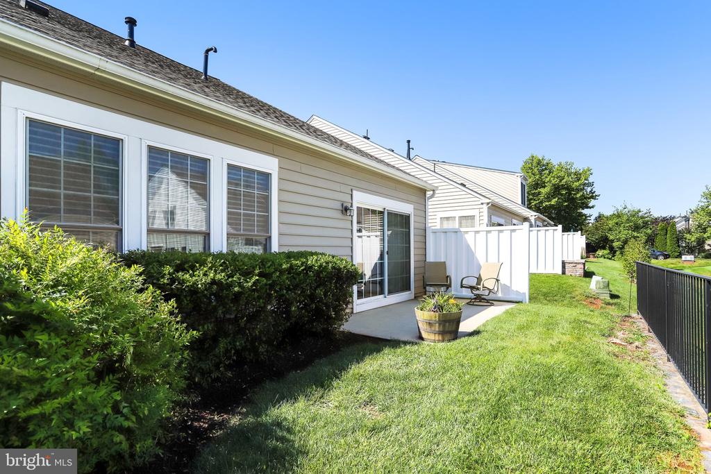44406 ADARE MANOR SQUARE