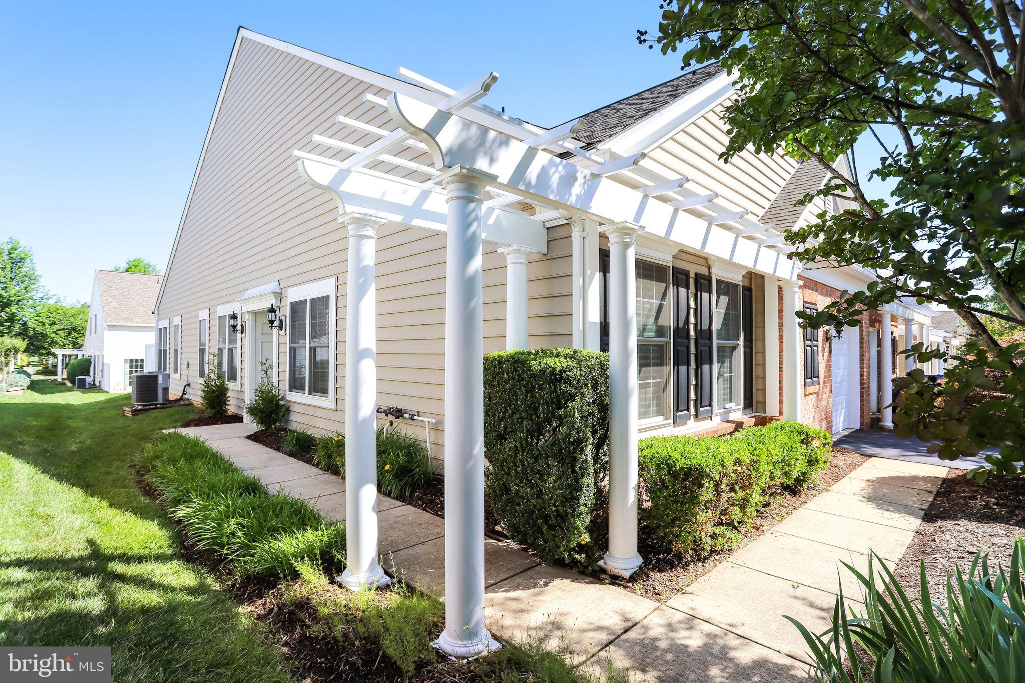 44406 ADARE MANOR SQUARE