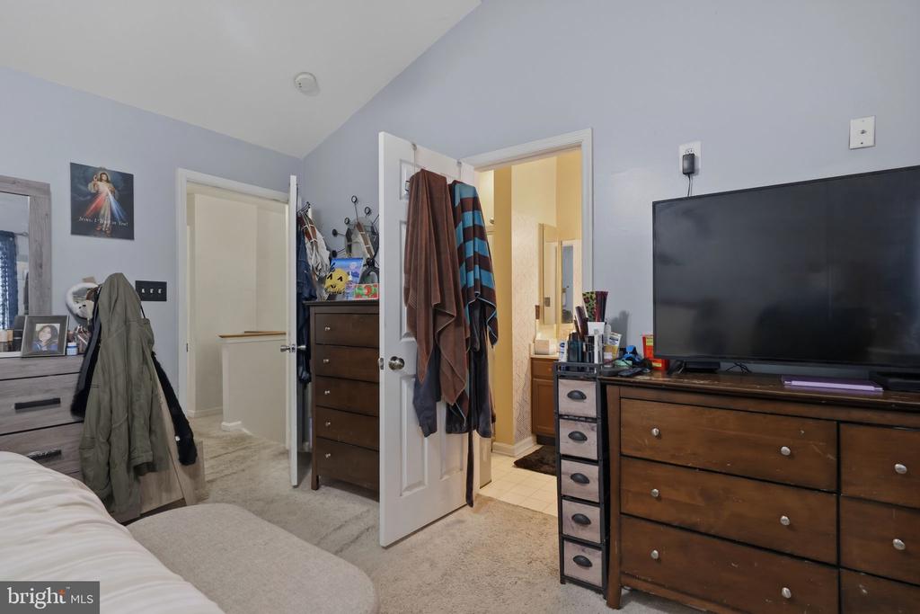 21942 GOLDEN SPIKE TERRACE